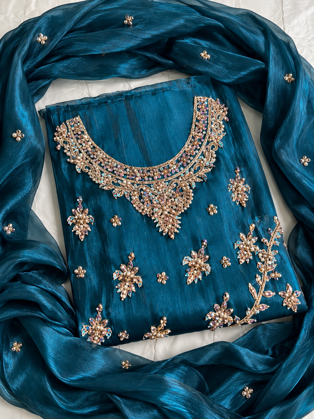 Neel-e-Zar